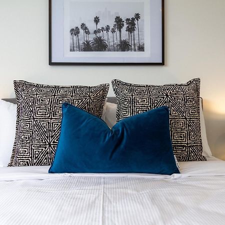 Upper Riccarton Dream - 2 Bed 2 Bath W/Carpark Apartment ไครสต์เชิร์ช ภายนอก รูปภาพ