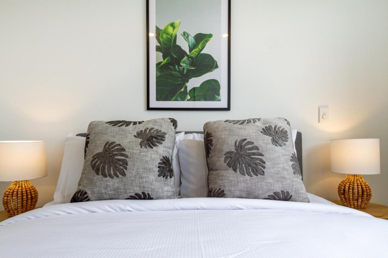 Upper Riccarton Dream - 2 Bed 2 Bath W/Carpark Apartment ไครสต์เชิร์ช ภายนอก รูปภาพ