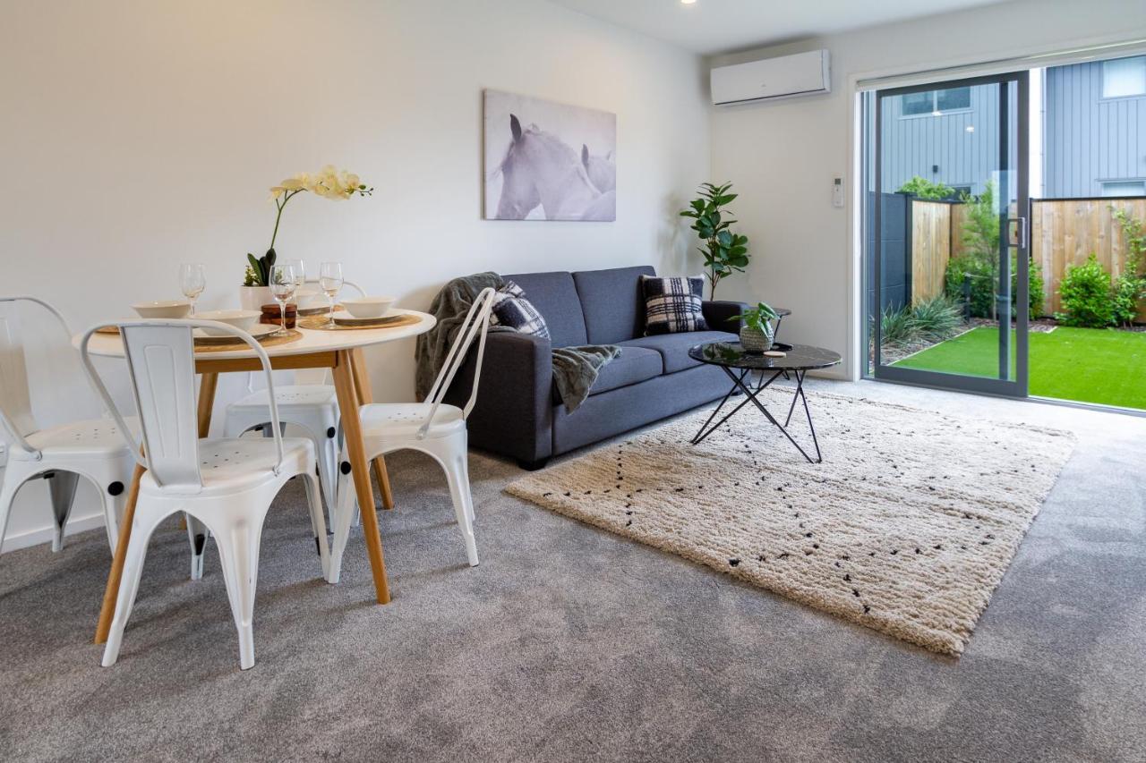 Upper Riccarton Dream - 2 Bed 2 Bath W/Carpark Apartment ไครสต์เชิร์ช ภายนอก รูปภาพ
